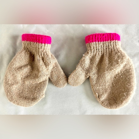 Koala Kids 18-24M Winter Hat & Mittens Set – Tan Reindeer/Deer Knit Fleece Lined - Picture 4 of 7